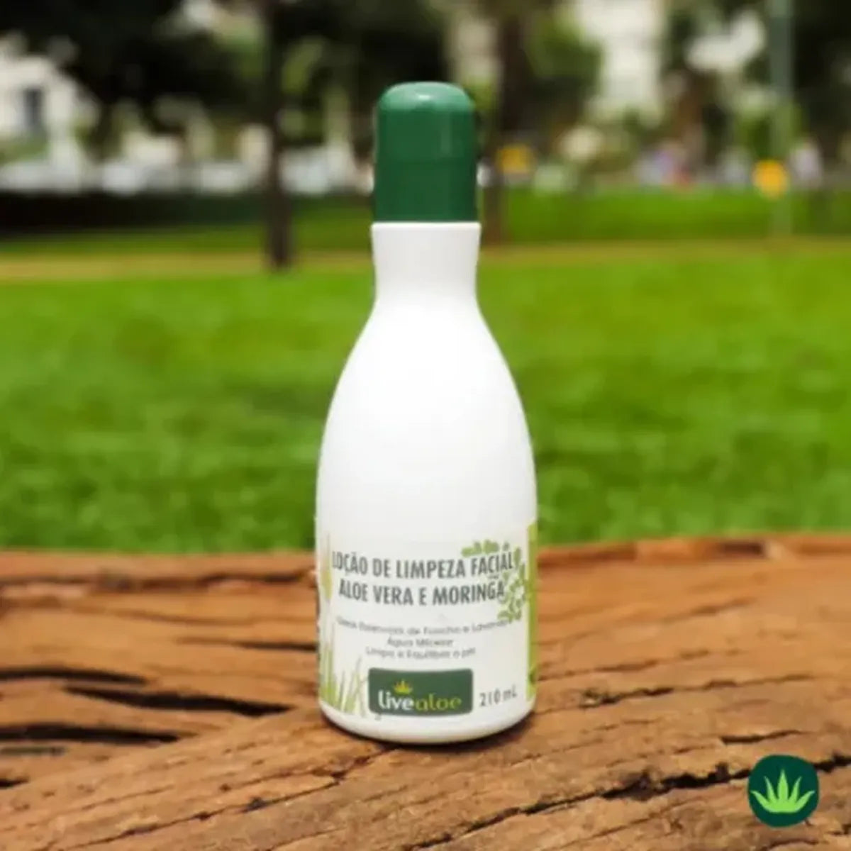 Loção Facial de Limpeza (Água Micelar) Livealoe – 210 ml